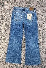 HIDDEN Short & Flirty Flares