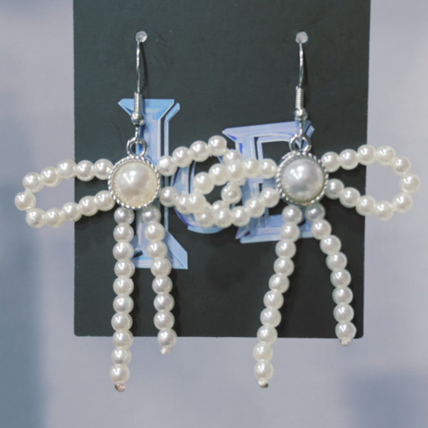 Pearlfect Bow Earrings